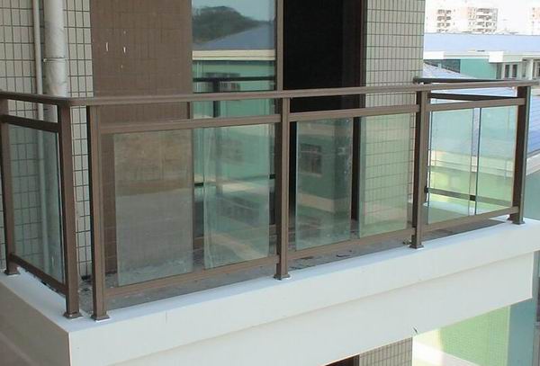 铝合金（jīn）护（hù）栏