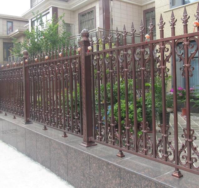 铝（lǚ）合金（jīn）护栏